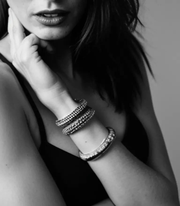 The magic bracelet  avatar